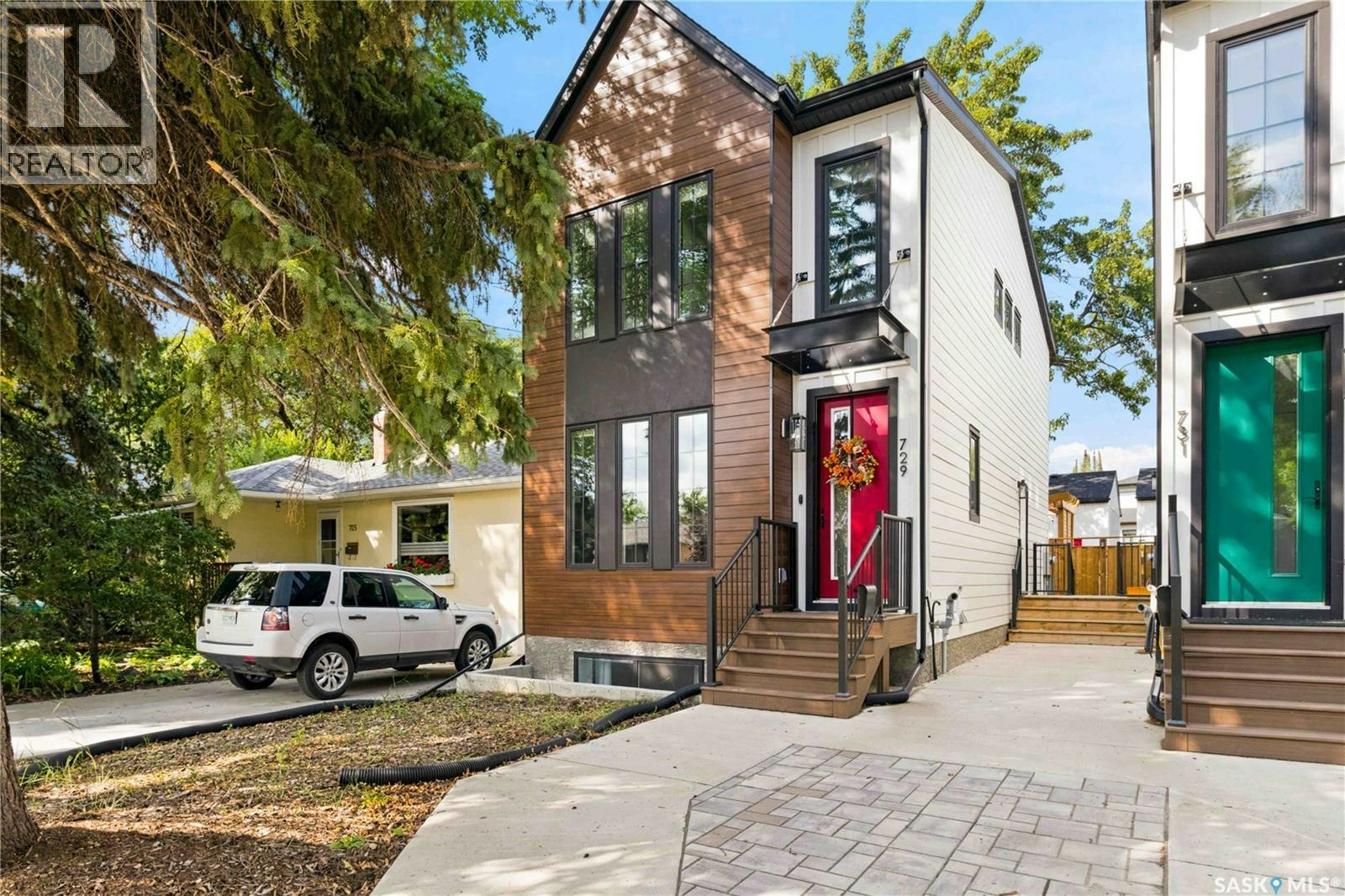 729 1st Street E, Saskatoon, SK, S7H 1S9