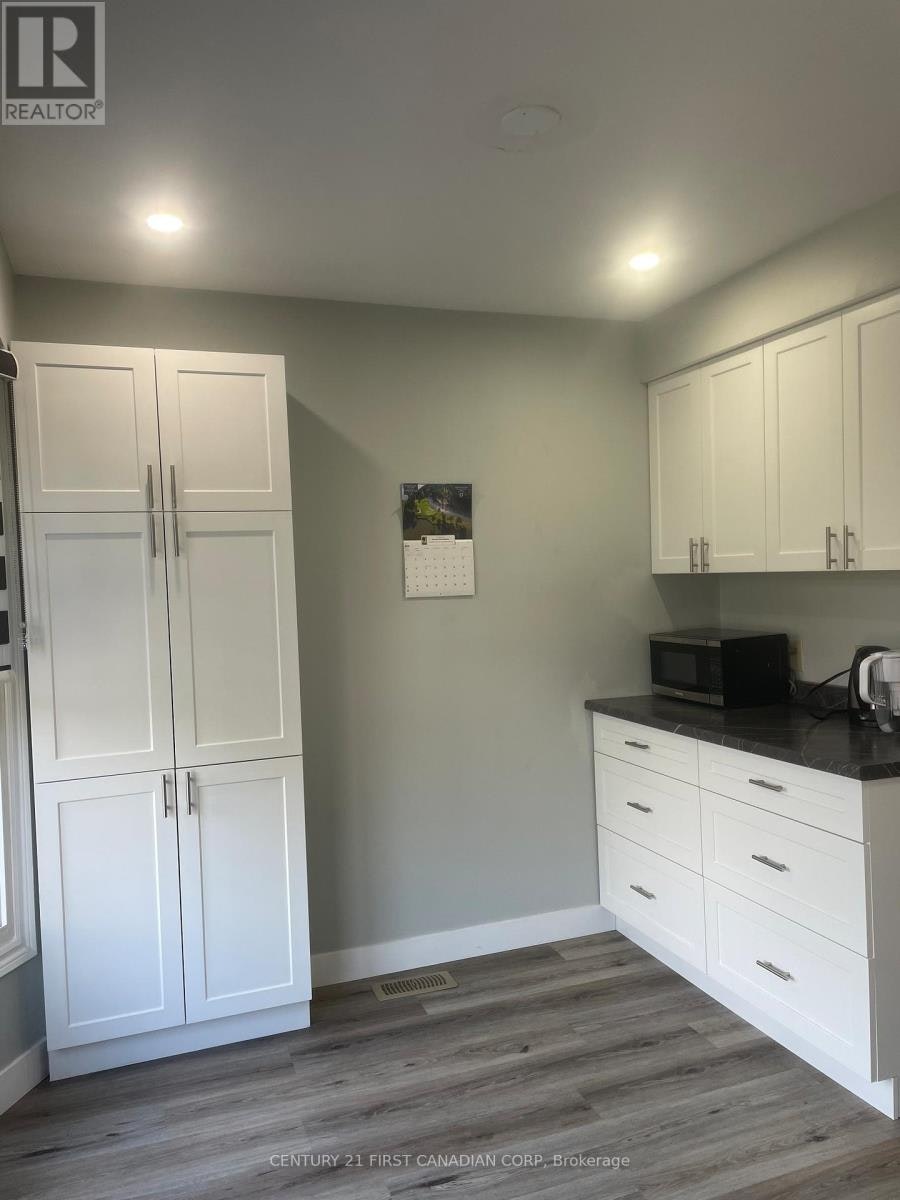 1044 Cree Avenue, Woodstock, ON, N4T 1A2 - 16