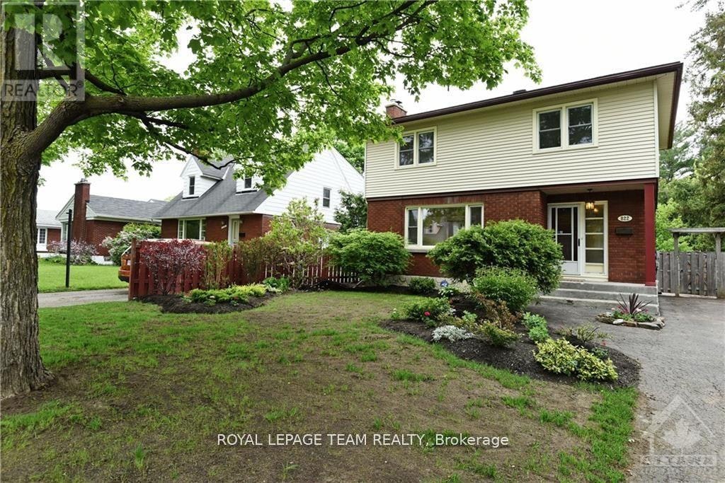 822 Quinlan Road, Ottawa, ON, K1G 1S1