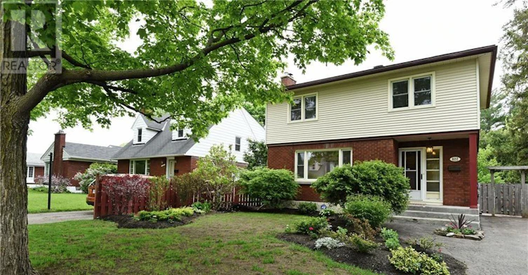 822 Quinlan Road, Ottawa, ON, K1G 1S1