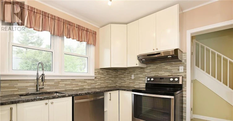 822 Quinlan Road, Ottawa, ON, K1G 1S1 - 12