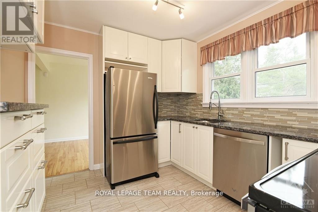 822 Quinlan Road, Ottawa, ON, K1G 1S1 - 11