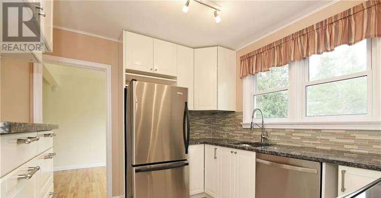 822 Quinlan Road, Ottawa, ON, K1G 1S1 - 11