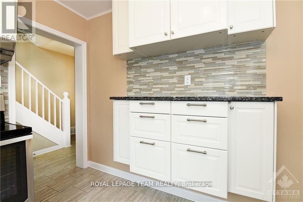 822 Quinlan Road, Ottawa, ON, K1G 1S1 - 13