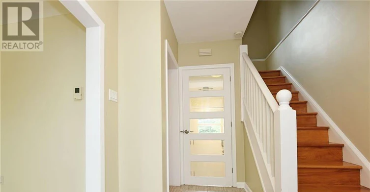 822 Quinlan Road, Ottawa, ON, K1G 1S1 - 4