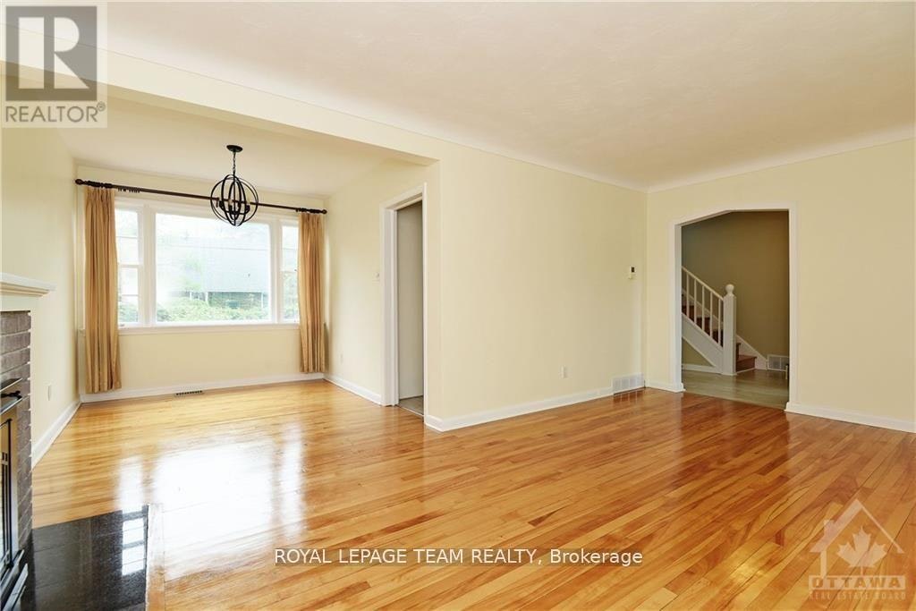 822 Quinlan Road, Ottawa, ON, K1G 1S1 - 8