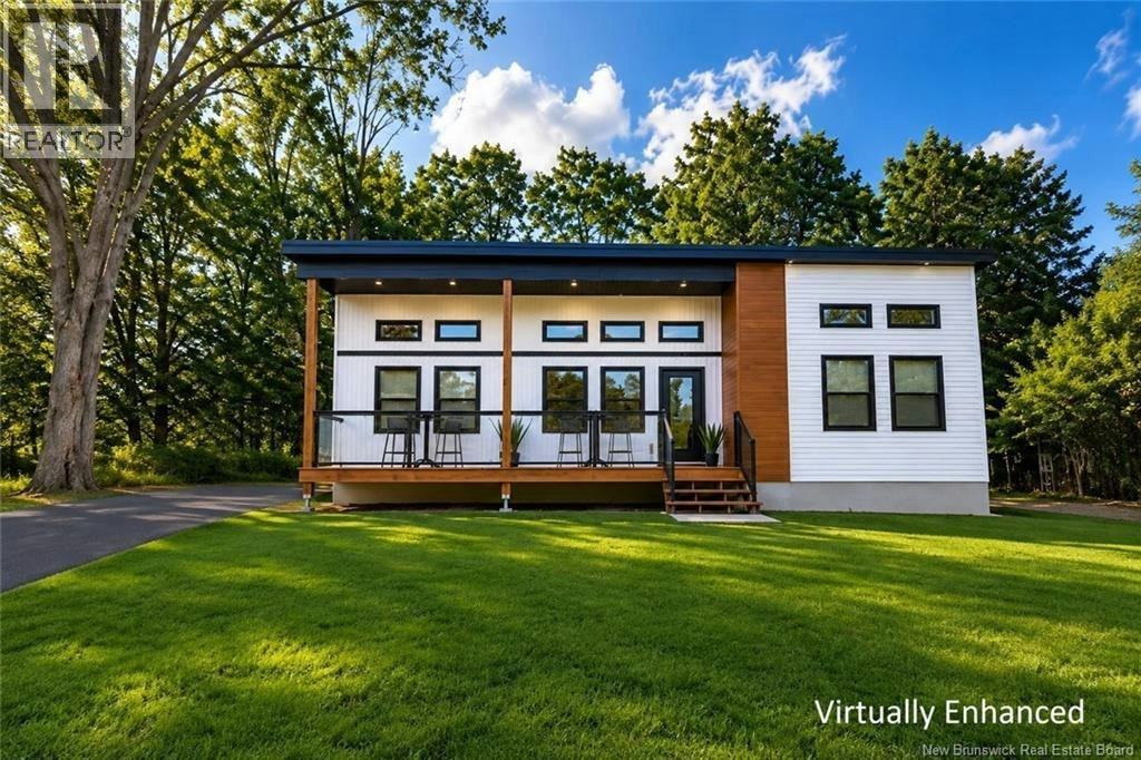 35 Sunset Drive, Fredericton, NB, E3A 1A1