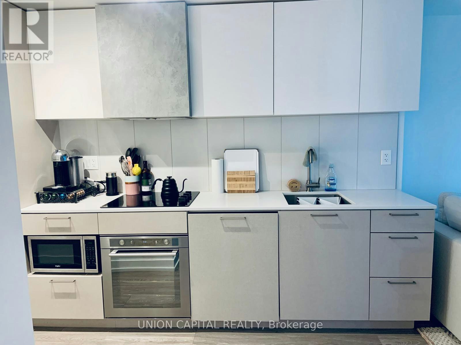 905-19 Western Battery Road, Toronto, ON, M6K 3S4 - 7