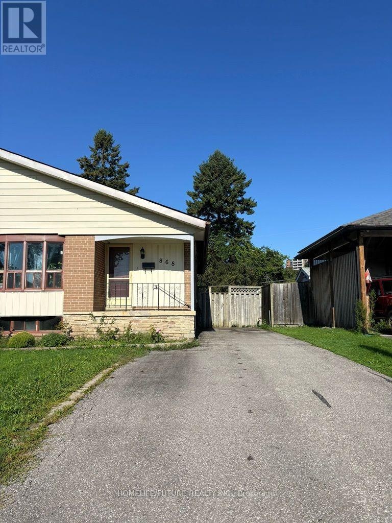 BSMT-868 Chapleau Drive, Pickering, ON, L1W 1P4
