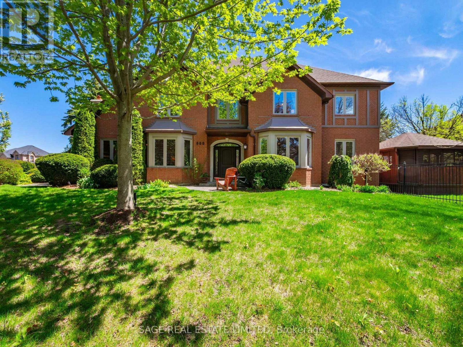 888 Cresta Rider Place, Newmarket, ON, L3X 1L5