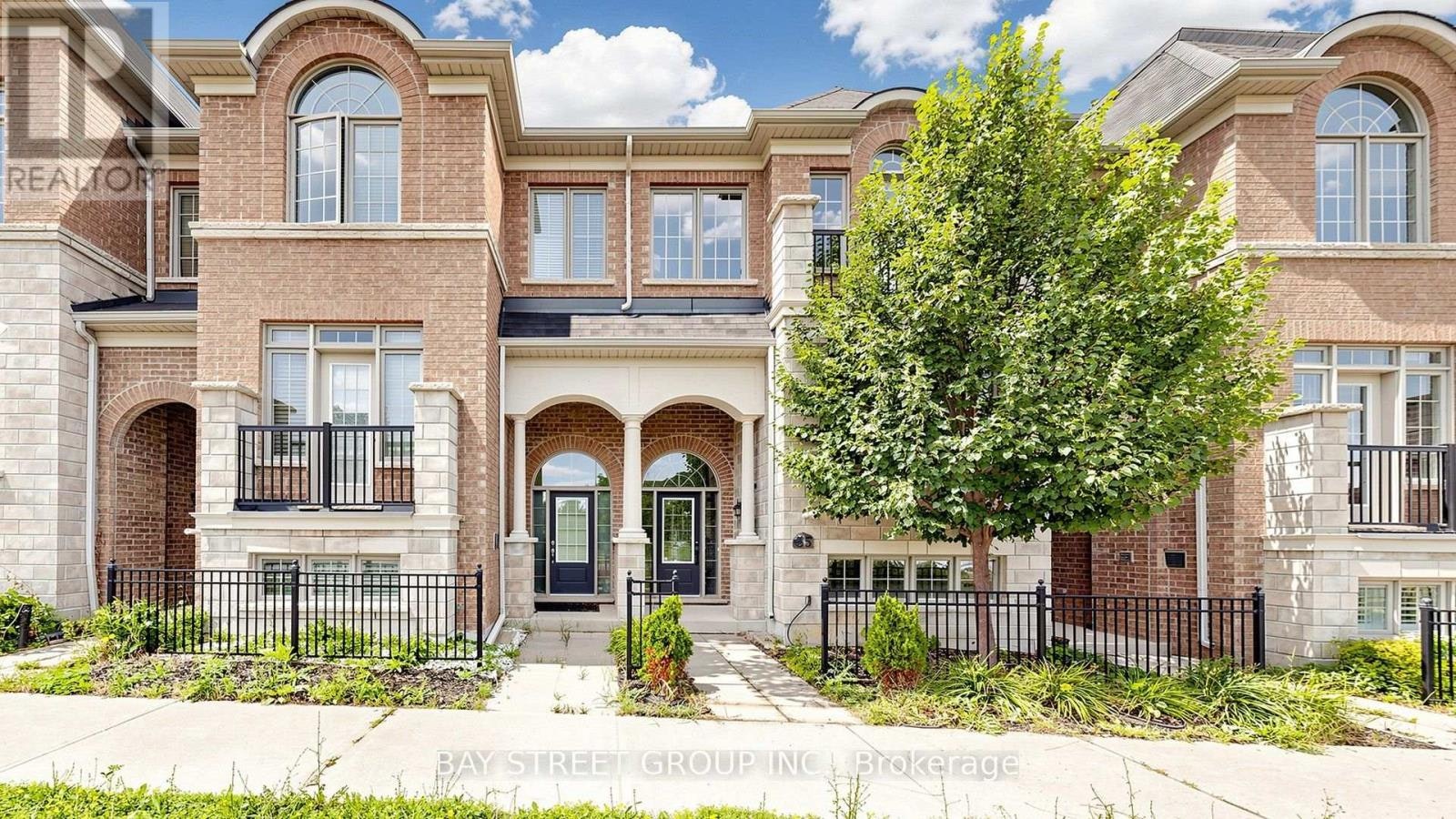 35 Sharbot Lane, Markham, ON, L6E 0S7