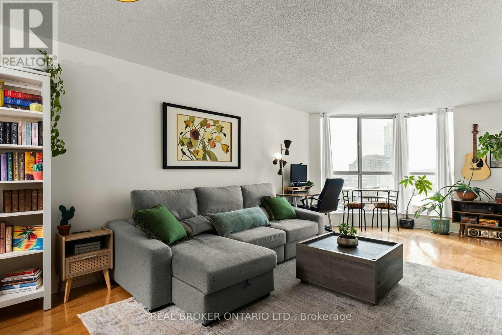 504-140 Dunlop Street E, Barrie, ON, L4M 6H9 - 12