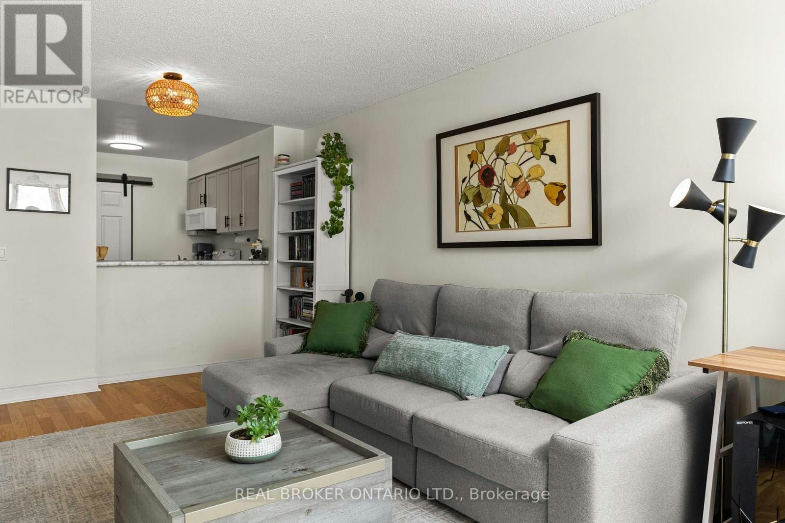 504-140 Dunlop Street E, Barrie, ON, L4M 6H9 - 7