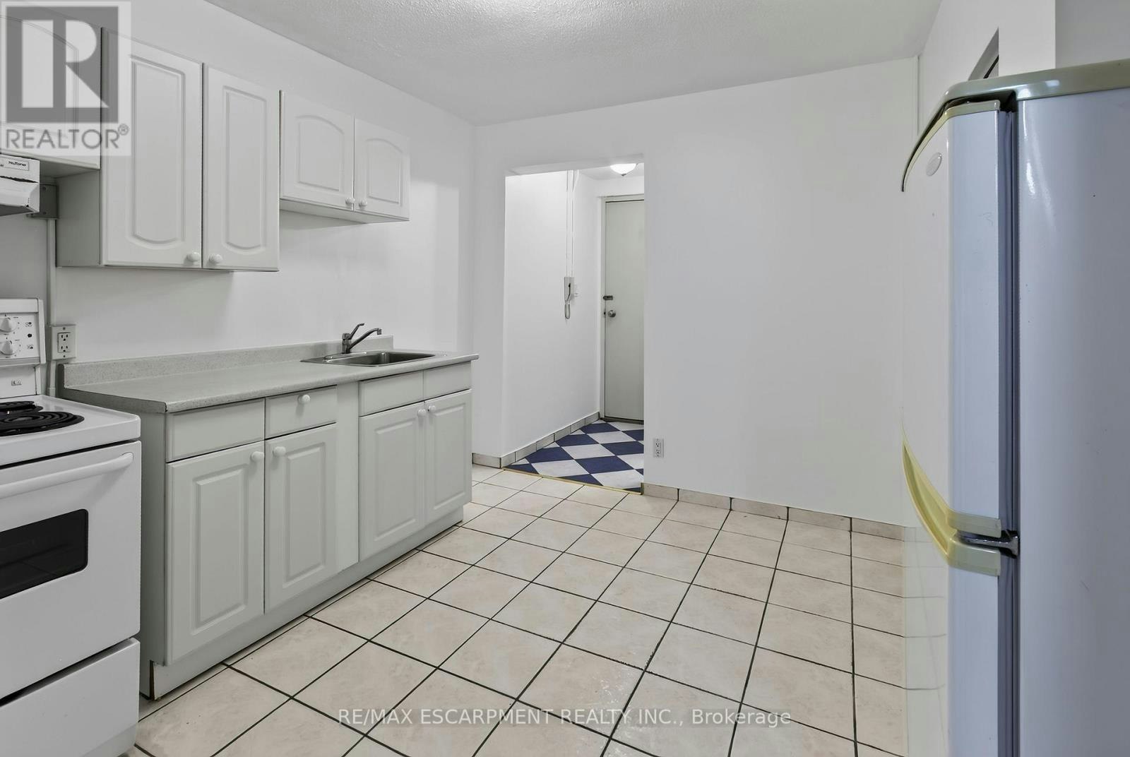 9-492 Kerr Street, Oakville, ON, L6K 3C5 - 8