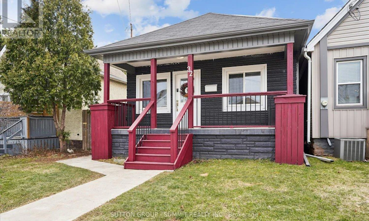 32 Allan Avenue