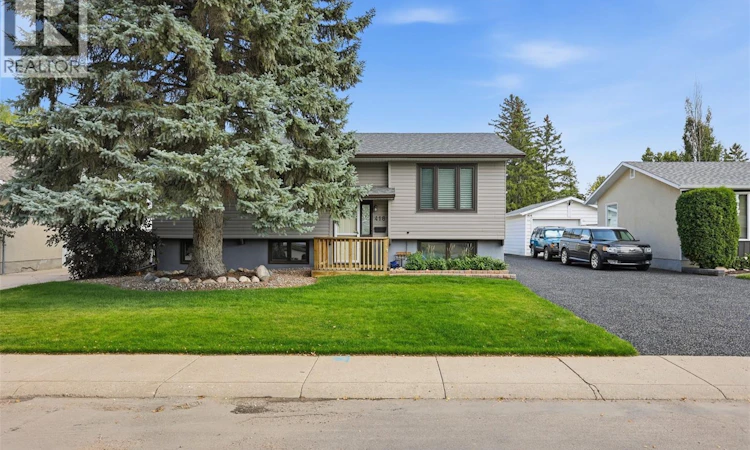 418 Laval Crescent