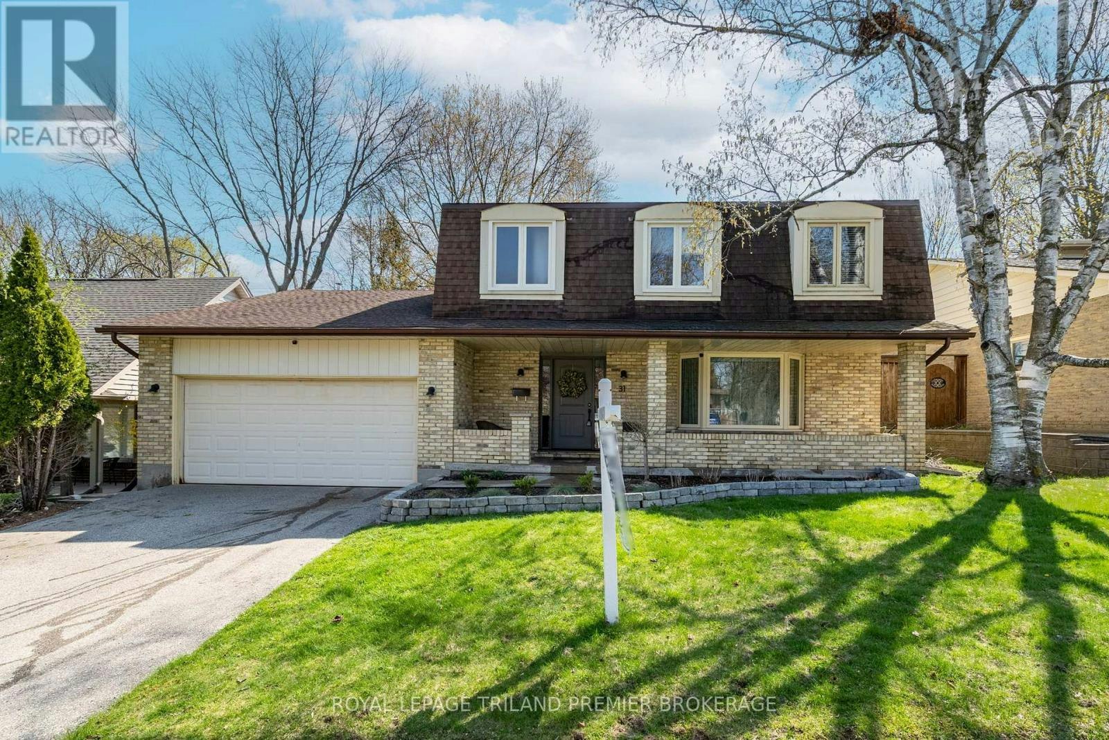 31 Foxcroft Crescent, London, ON, N6K 3A3