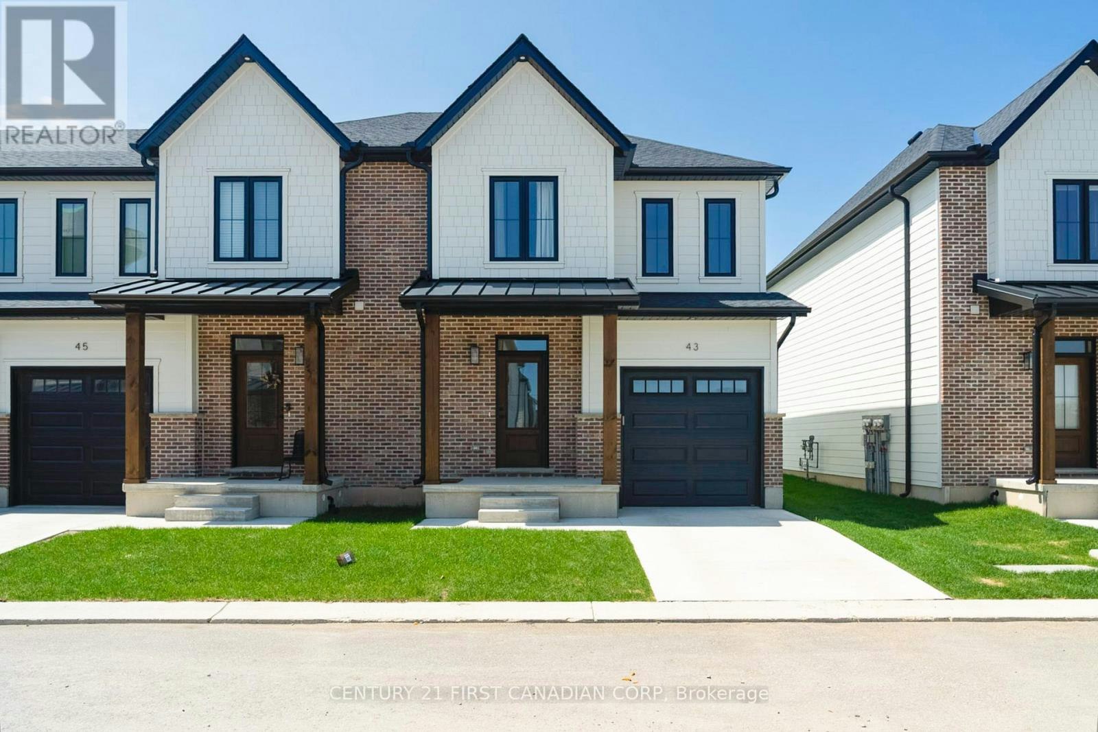 20 (24-147 Scotts Drive, Lucan Biddulph, ON, N0M 2J0