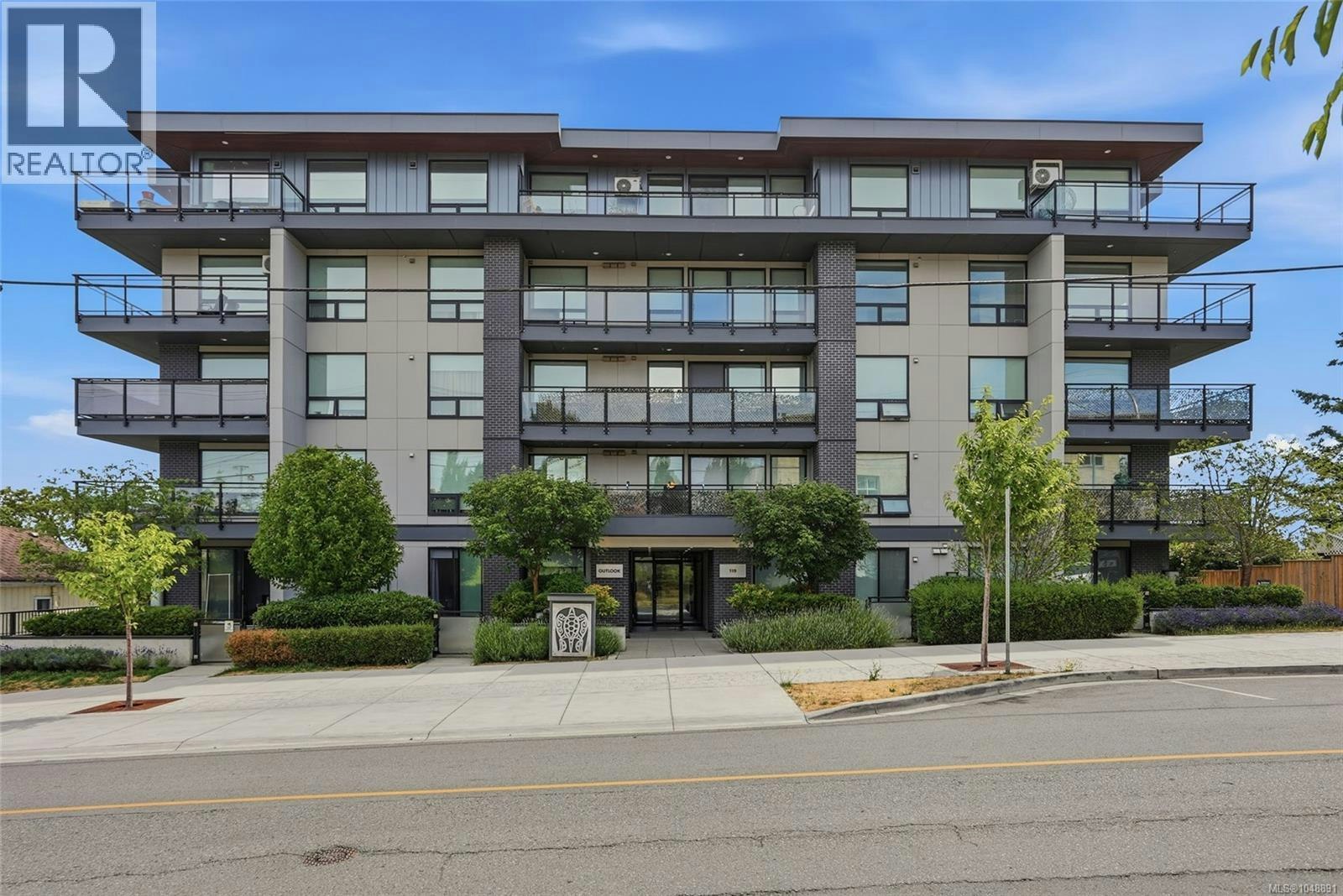104-119 Haliburton Street, Nanaimo, BC, V9R 4V8