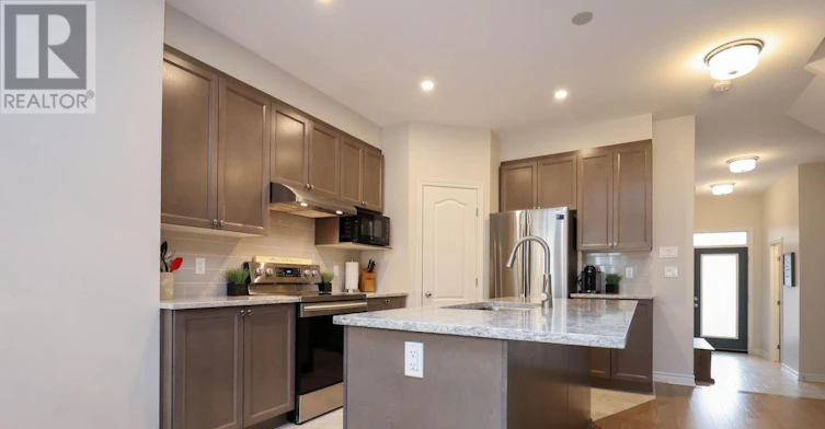 459 Warmstone Drive, Ottawa, ON, K2S 2J7 - 9
