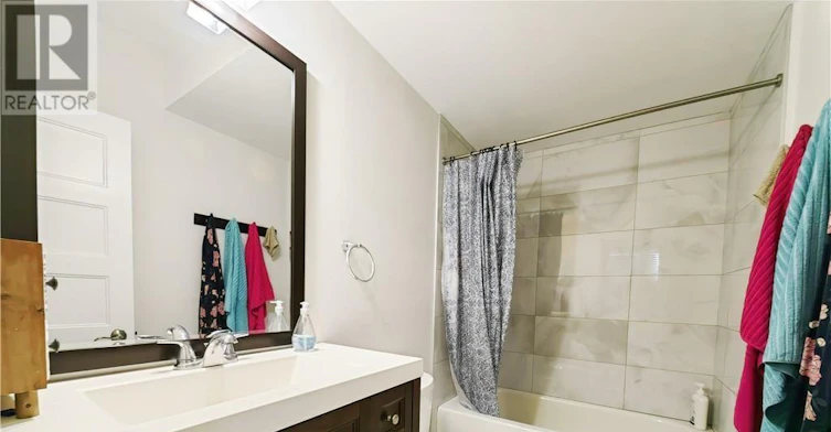 B-492 Moodie Drive, Ottawa, ON, K2H 8A7 - 17