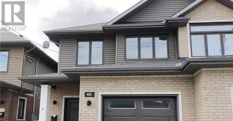 B-492 Moodie Drive, Ottawa, ON, K2H 8A7