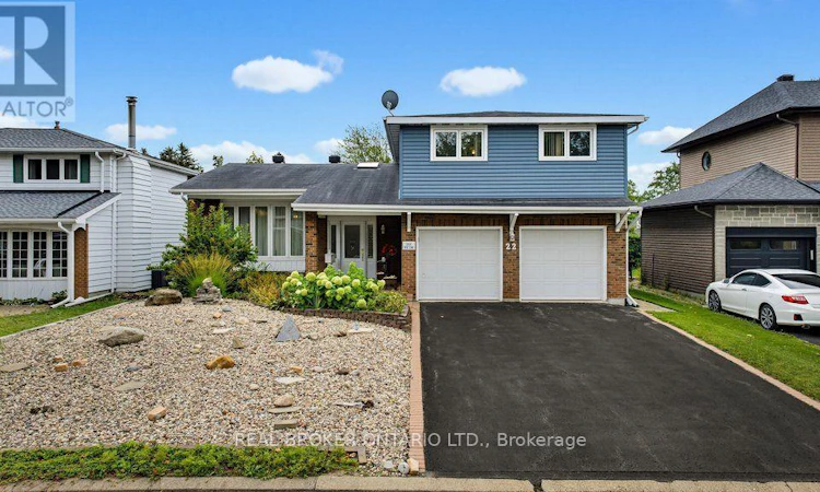 22 Woodhill Crescent