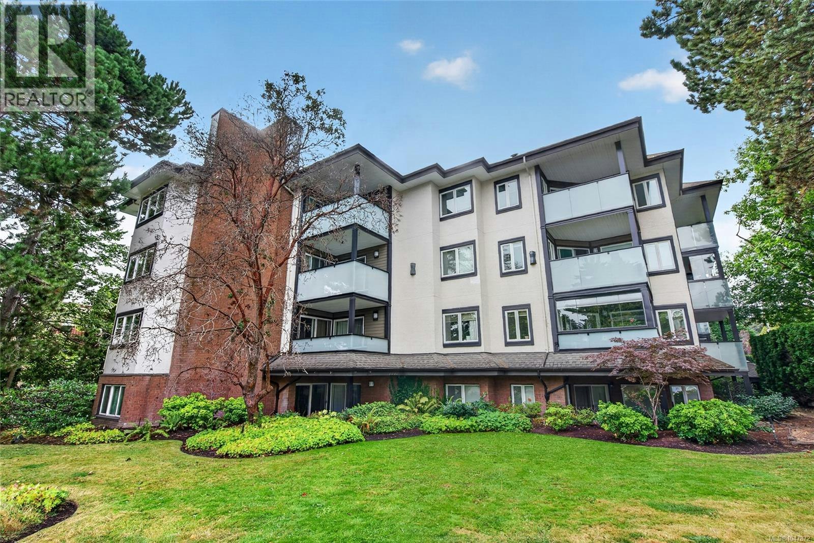 303-1619 Morrison Street, Victoria, BC, V8R 6R8