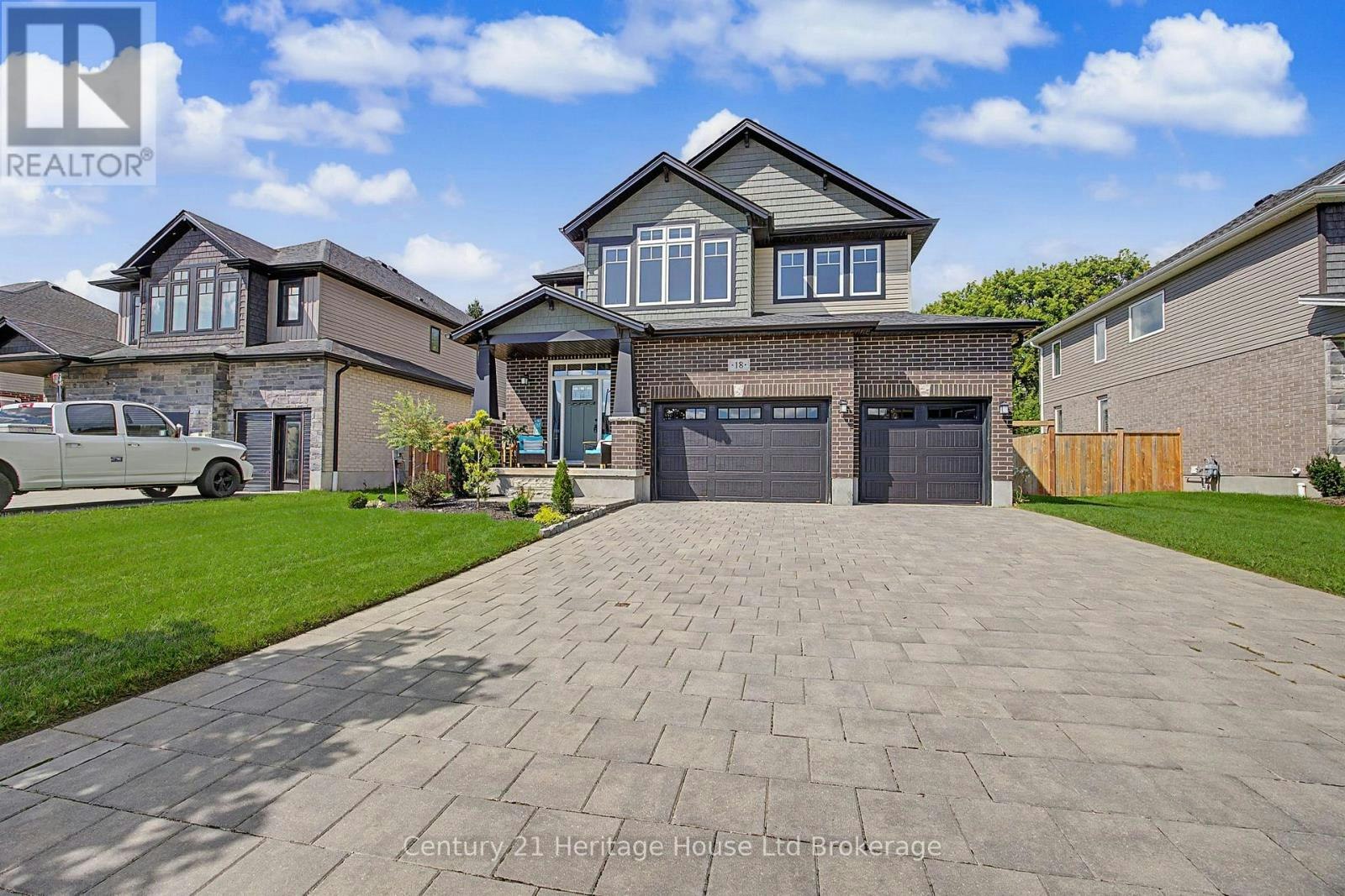18 Darlison Drive, Kintore, ON, N0M 2M0