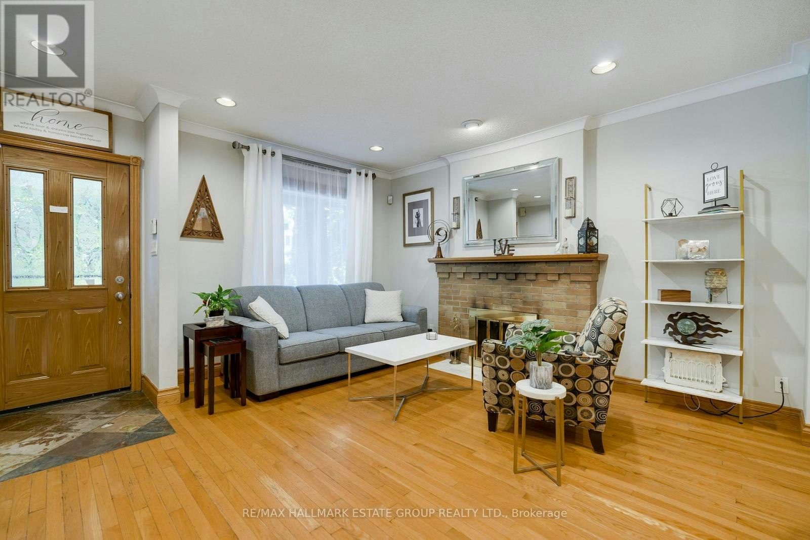 88 Glenmore Road, Toronto, ON, M4L 3M3 - 4