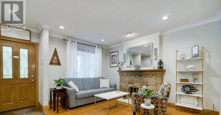88 Glenmore Road, Toronto, ON, M4L 3M3 - 4