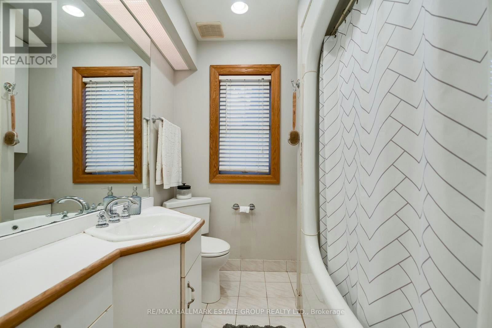 88 Glenmore Road, Toronto, ON, M4L 3M3 - 25