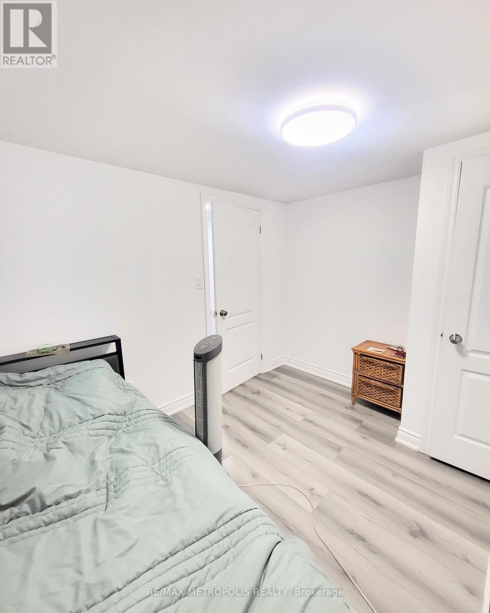 BSMT-40 Placentia Boulevard, Toronto, ON, M1S 4C5 - 7