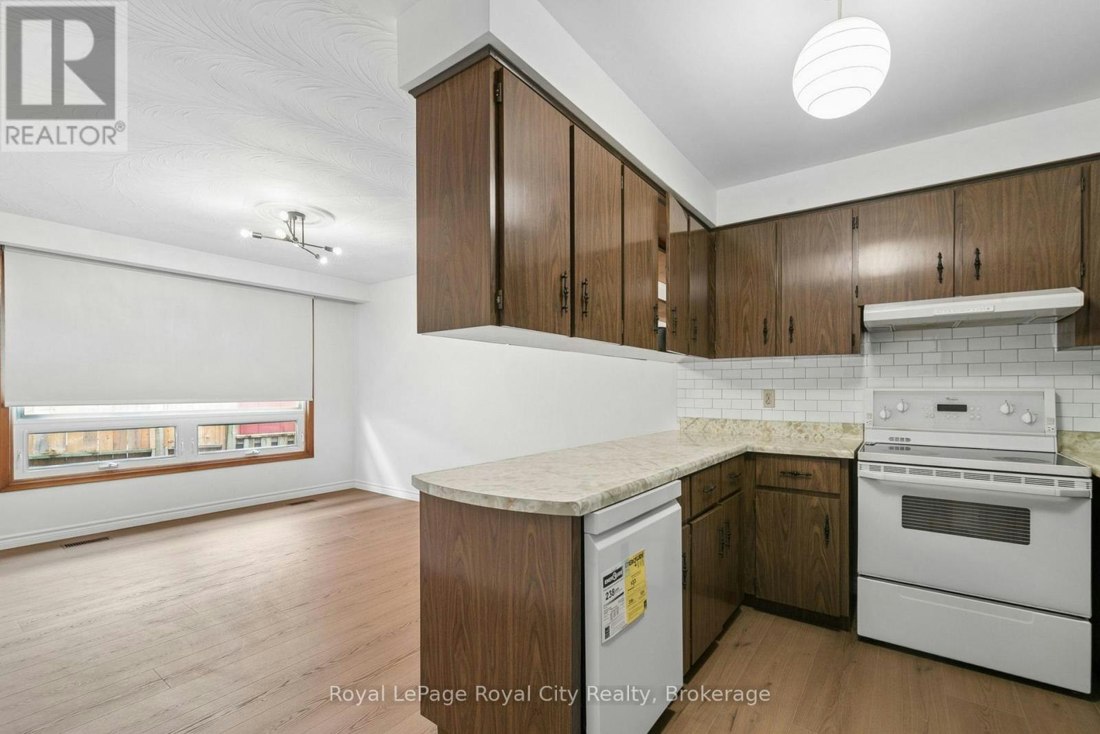 25 Kron Drive, Guelph, ON, N1G 3B4 - 6