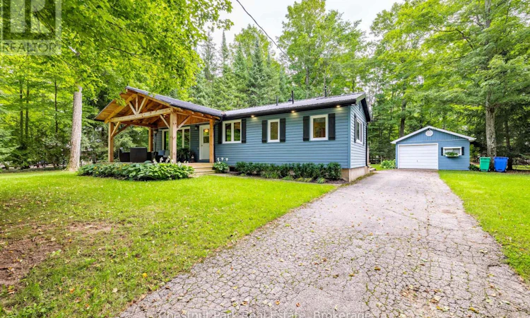 622454 Sideroad 7