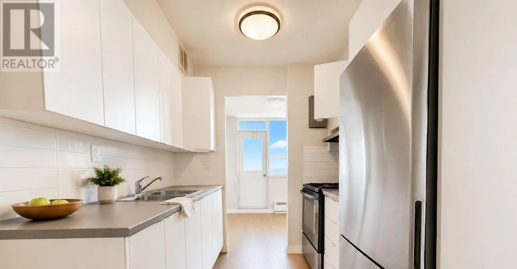 1406-50 Driftwood Avenue, Toronto, ON, M3N 2M6 - 2