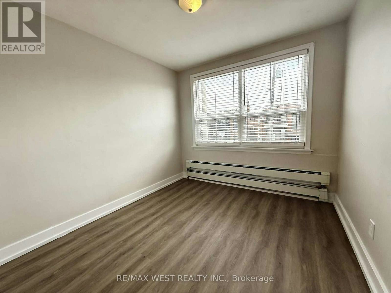 2-402 Royal York Road, Toronto, ON, M8Y 2R5 - 7