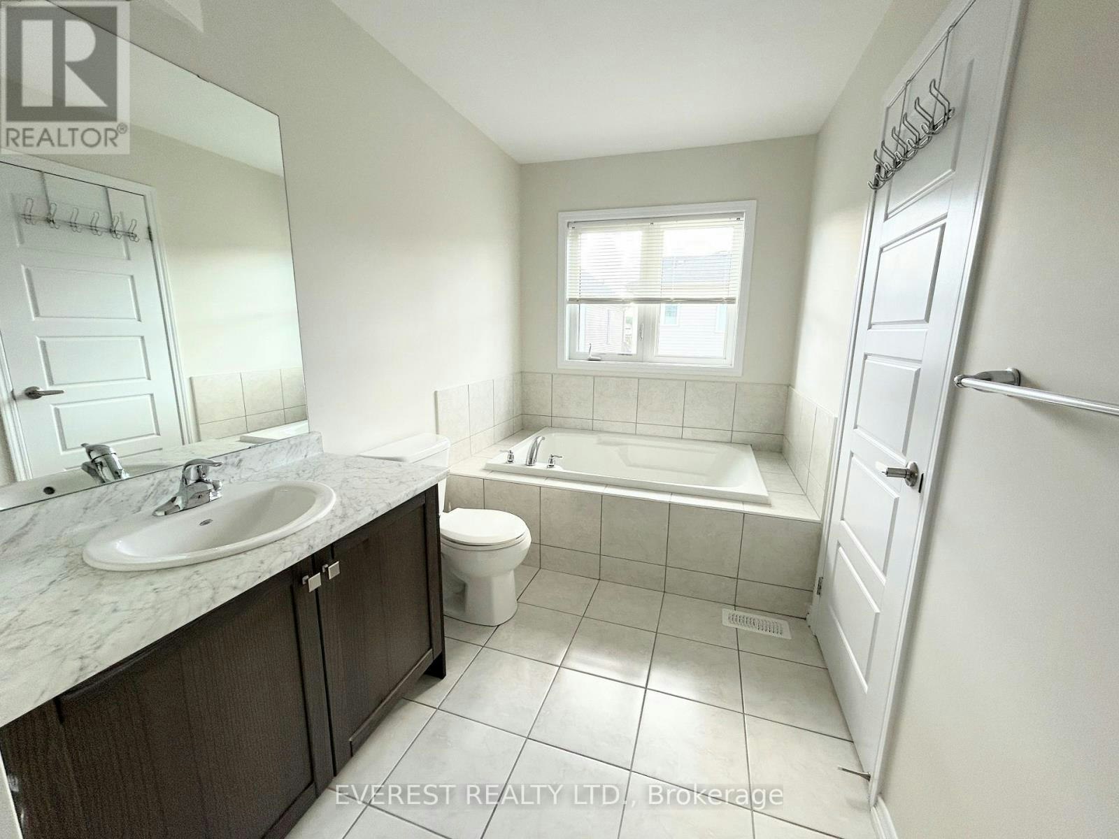 8724 Pawpaw Lane, Niagara Falls, ON, L2H 3S3 - 5