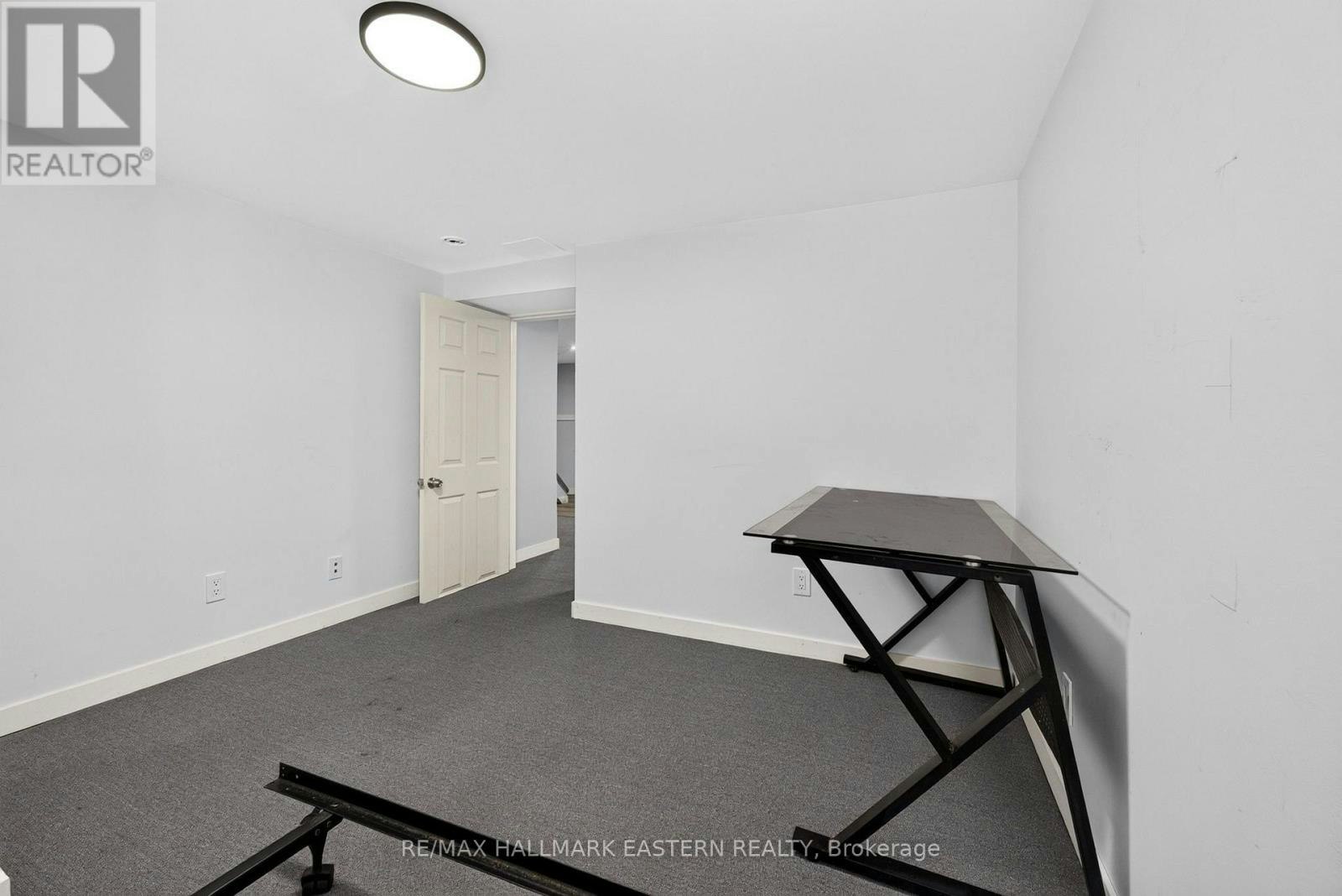599 Donegal Street, Peterborough, ON, K9H 4M3 - 28