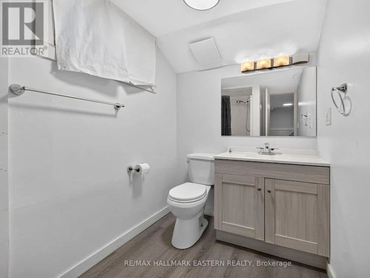599 Donegal Street, Peterborough, ON, K9H 4M3 - 39