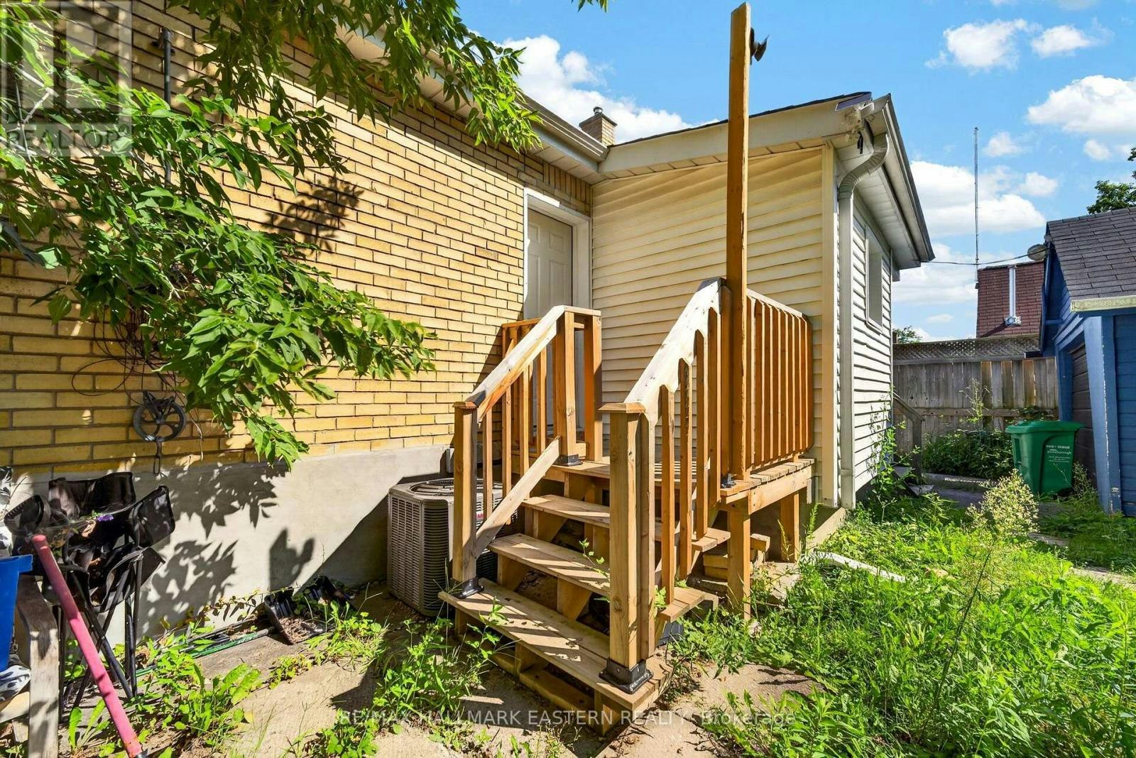 599 Donegal Street, Peterborough, ON, K9H 4M3 - 40