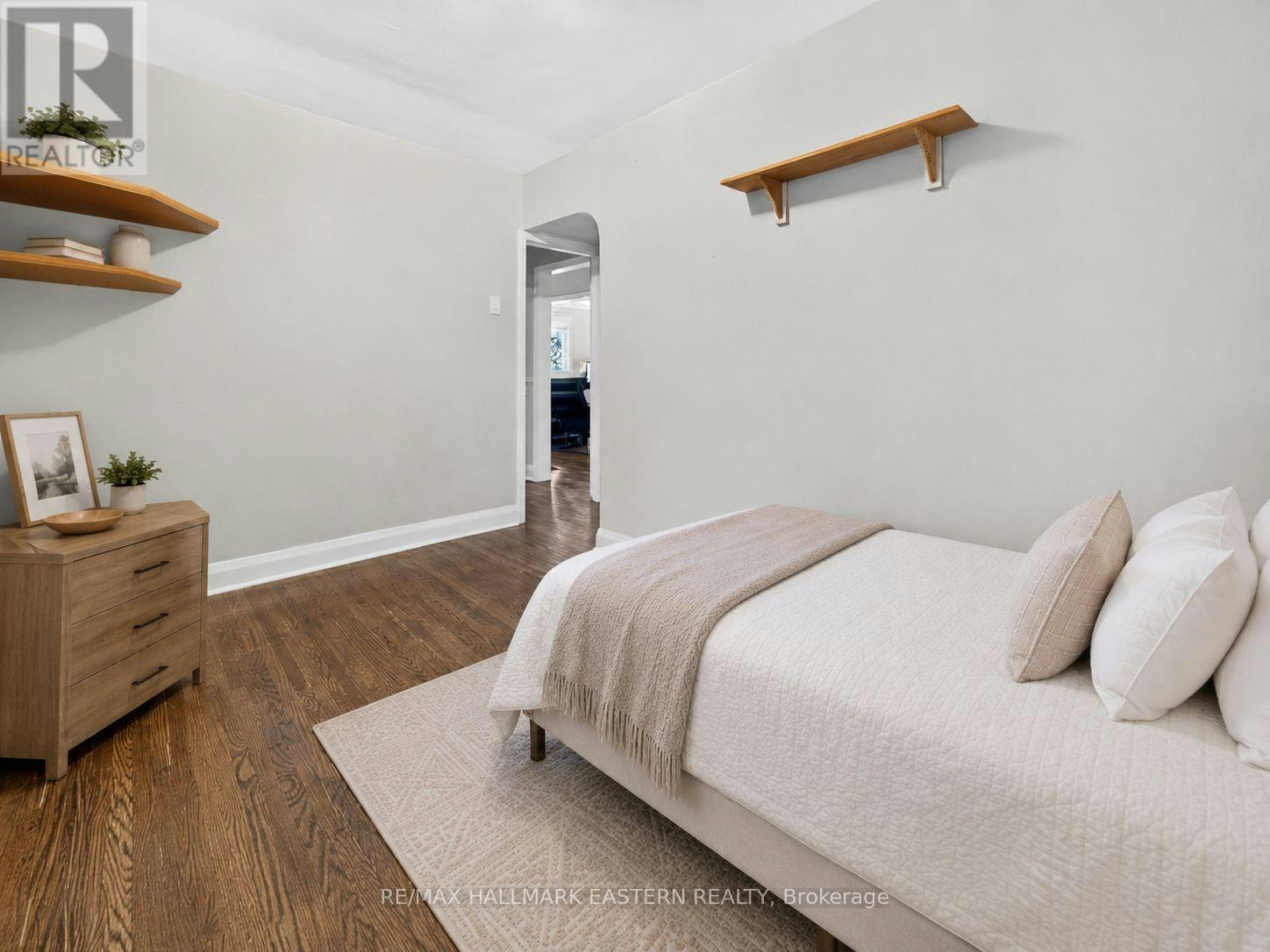 599 Donegal Street, Peterborough, ON, K9H 4M3 - 16