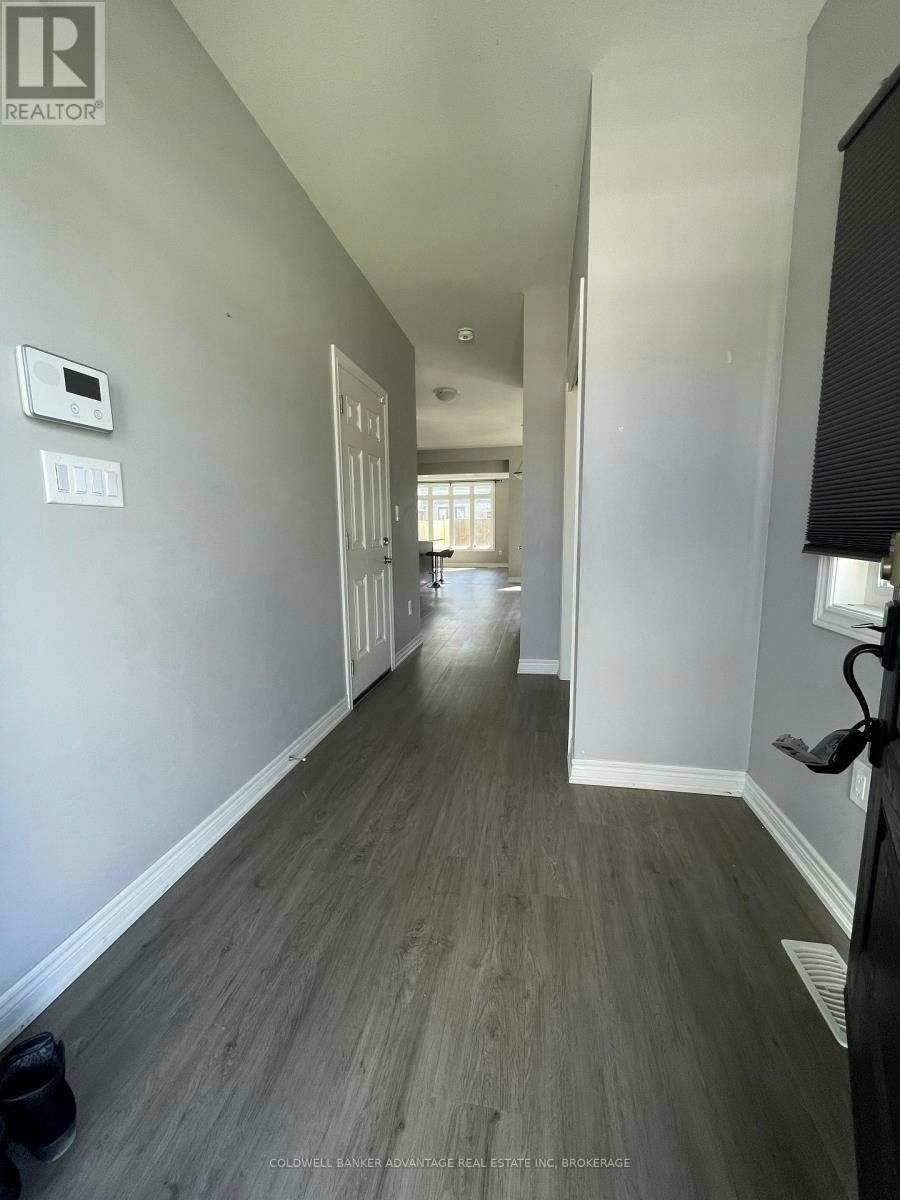 9577 Tallgrass Street, Niagara Falls, ON, L2G 0Y3 - 2