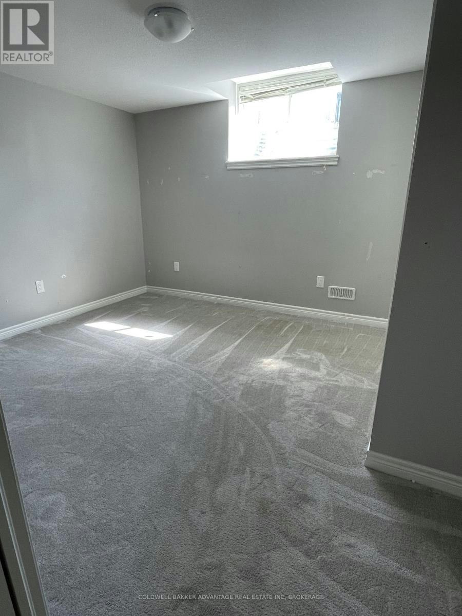 9577 Tallgrass Street, Niagara Falls, ON, L2G 0Y3 - 17