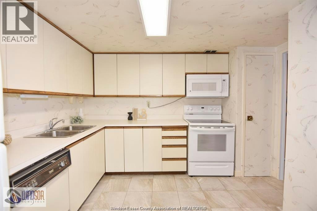 601-2144 Pelissier, Windsor, ON, N8X 1N4 - 21