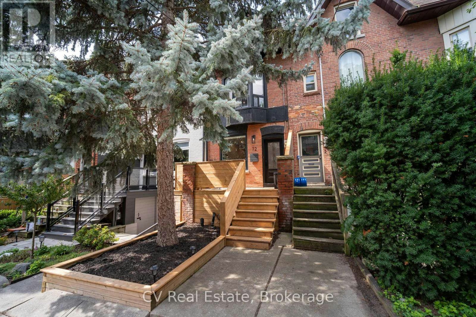 72 Hamilton Street, Toronto, ON, M4M 2C8