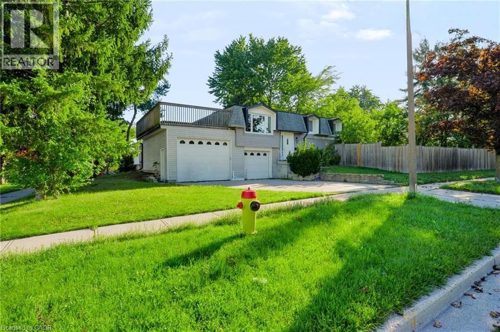 5 Nathaniel Crescent, Kitchener, ON, N2P 1L3 - 4