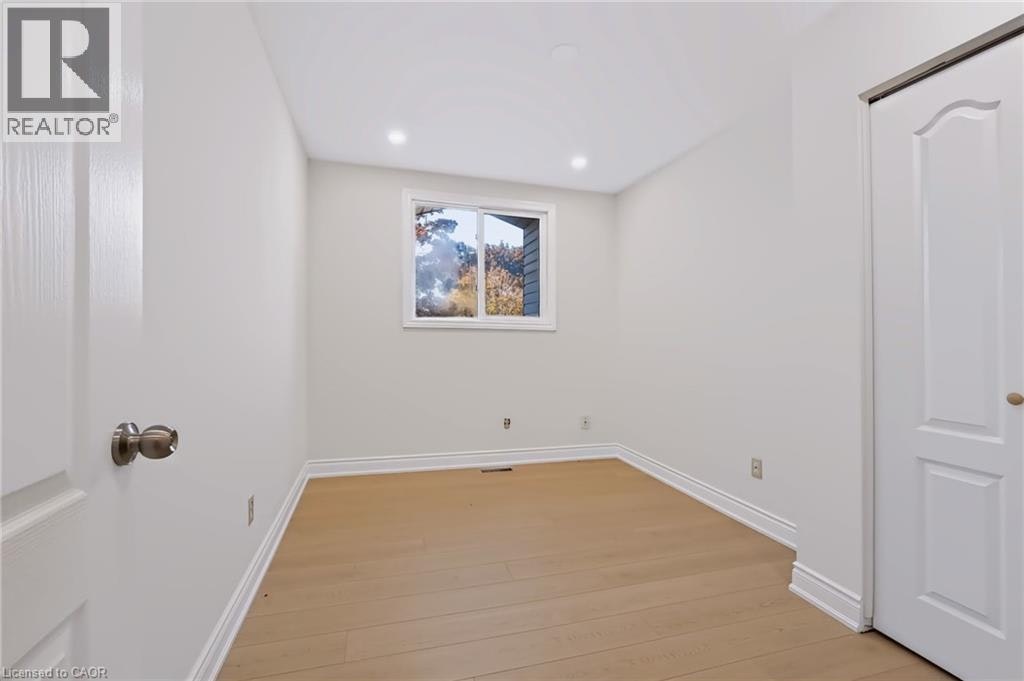 5 Nathaniel Crescent, Kitchener, ON, N2P 1L3 - 18
