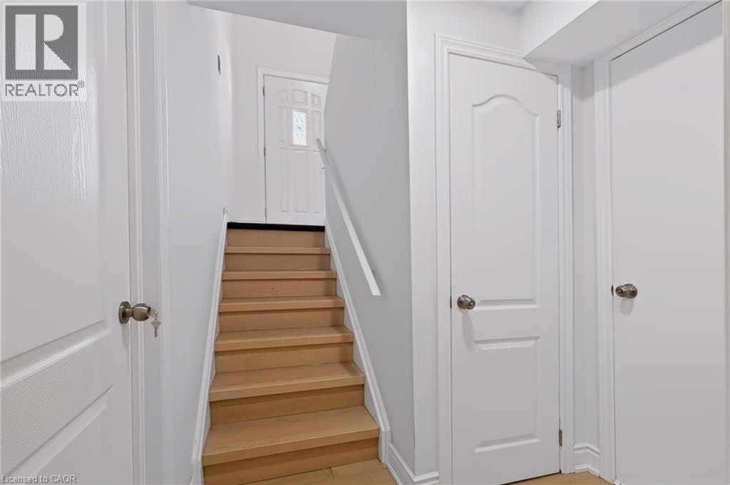 5 Nathaniel Crescent, Kitchener, ON, N2P 1L3 - 26