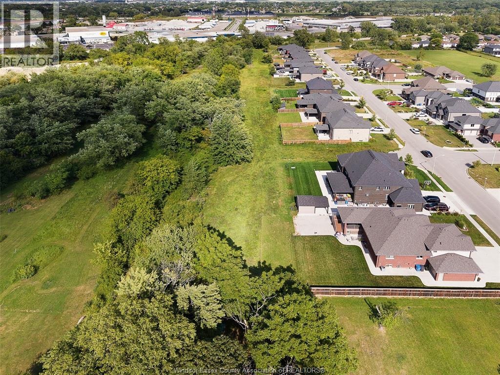 V/L Oakridge Avenue, Windsor, ON, N9E 3N5